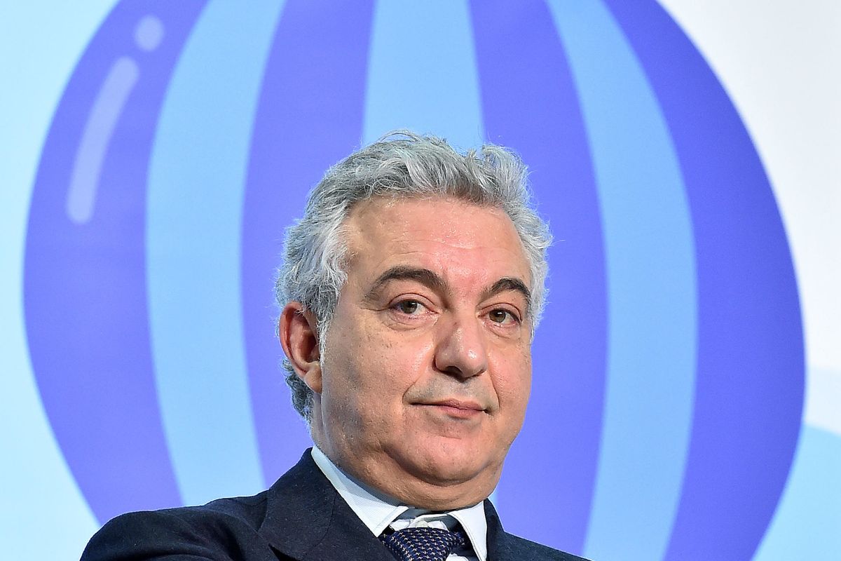 Nella prima settimana da commissario Arcuri si fa vedere solo in televisione