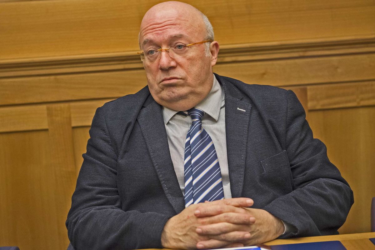 Francesco Storace: «Il Parlamento ricominci a riunirsi. Mattarella deve fare da garante»