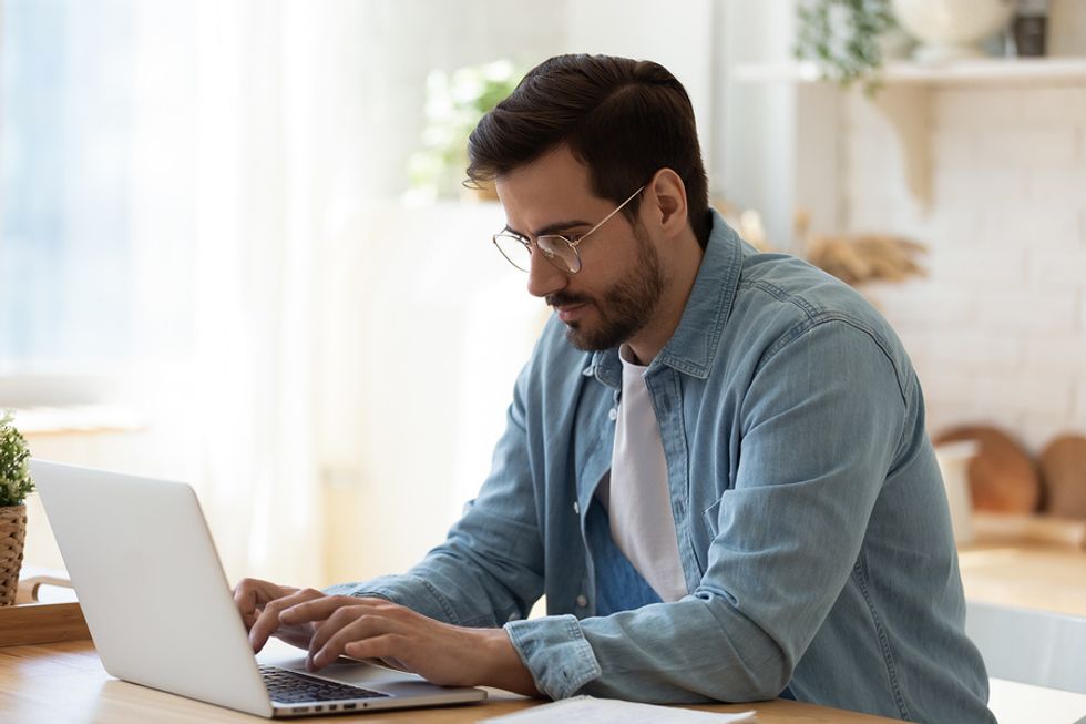 Man bad-mouths an employer on social media