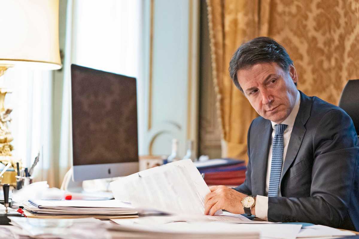 Usare i 300 miliardi nei conti delle aziende. In pista un fondo garante delle fatture