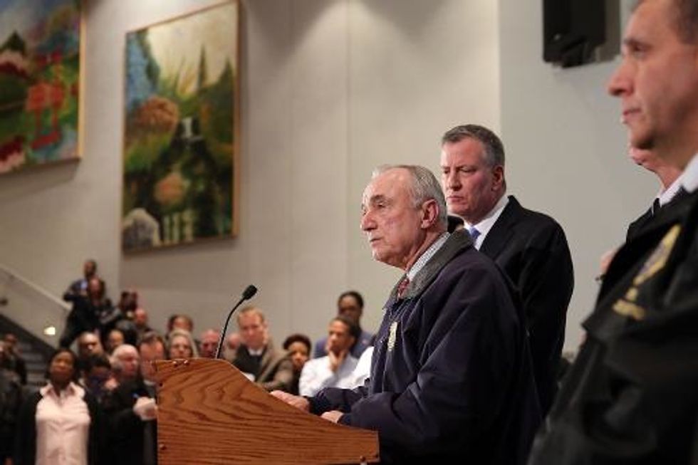 New York Police Commissioner Criticizes Officers Who Turned Backs On Mayor