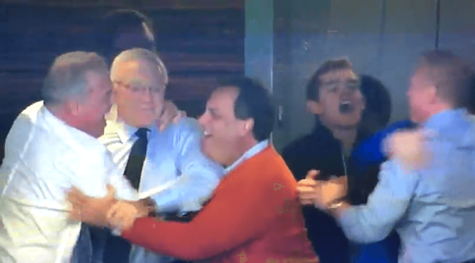 Christie’s Free Ride Is Flagged By Former Ethics Officials