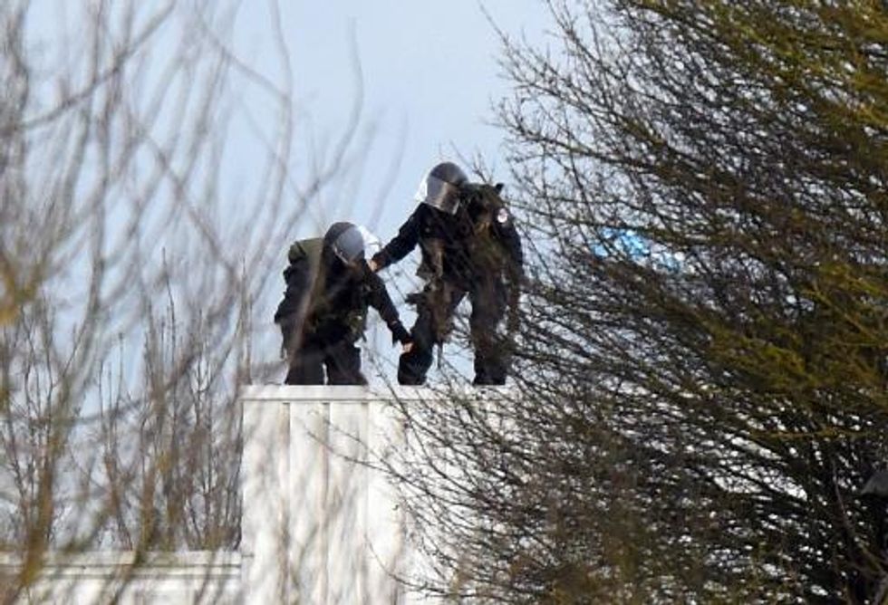 Charlie Hebdo Suspects Killed As Twin Sieges Rock France
