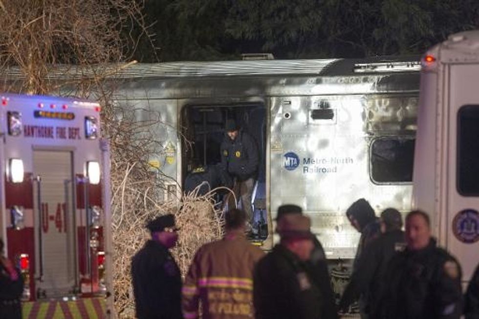 Seven Dead After Train Hits Car Outside New York City