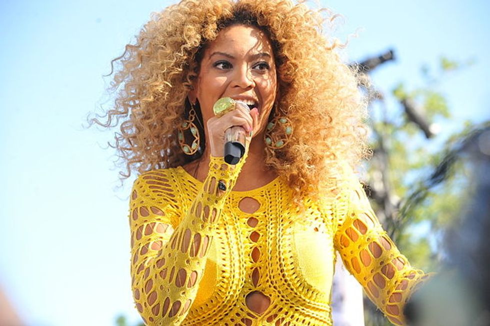This Week In Crazy: Beyoncé Is ‘Mental Poison’