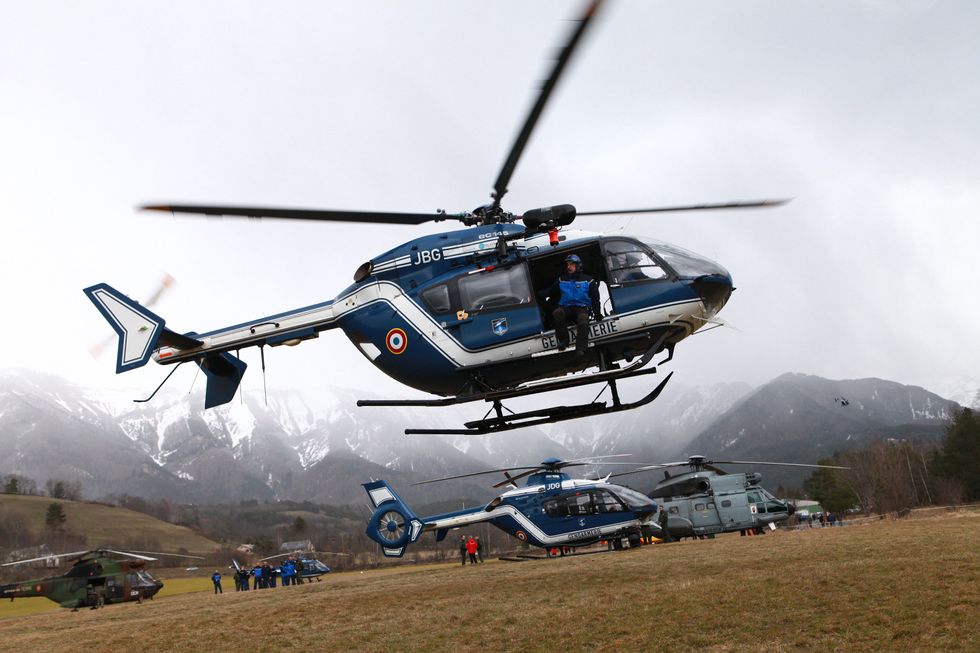 French Crews To Resume Efforts At Dawn To Reach Germanwings Wreckage