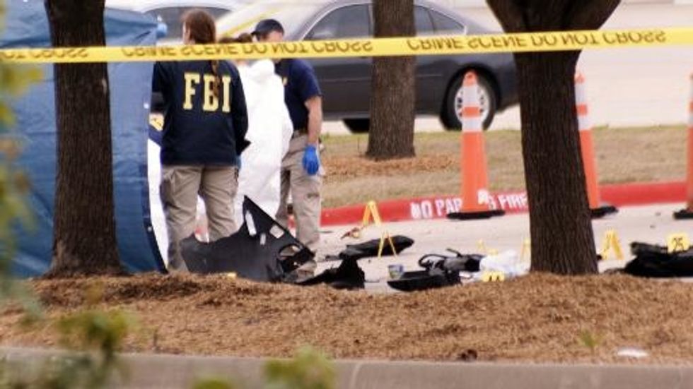 2 Gunmen Killed, Guard Shot Outside Muhammad Cartoon Contest In Texas