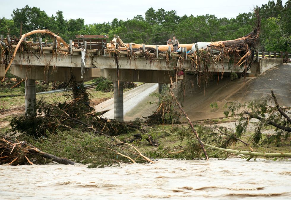 Central Texas Inundated By 10 Inches Of Rain; 1 Dead In Flood