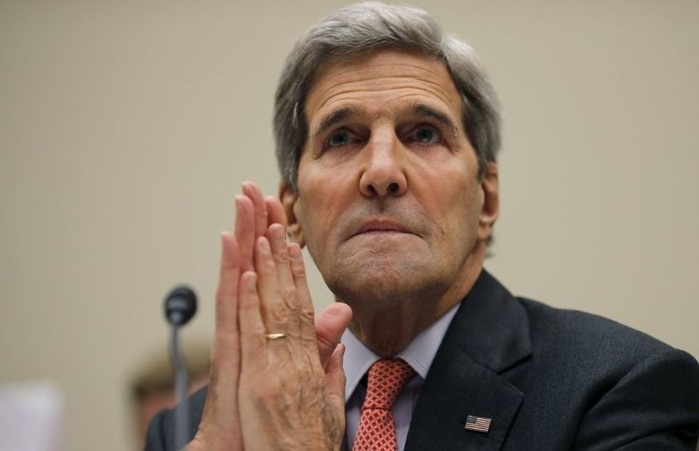 Kerry Warns U.S. Congress Scrapping Iran Deal Would Mean Path To Nuclear Weapon