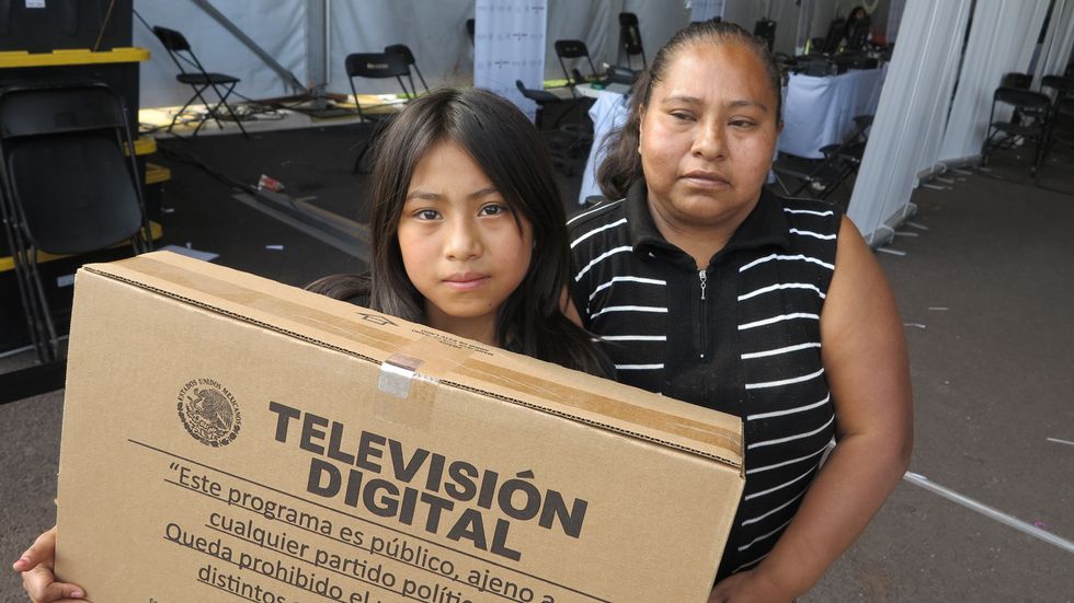Mexico Hands Out Free TVs To The Poor In Massive Giveaway