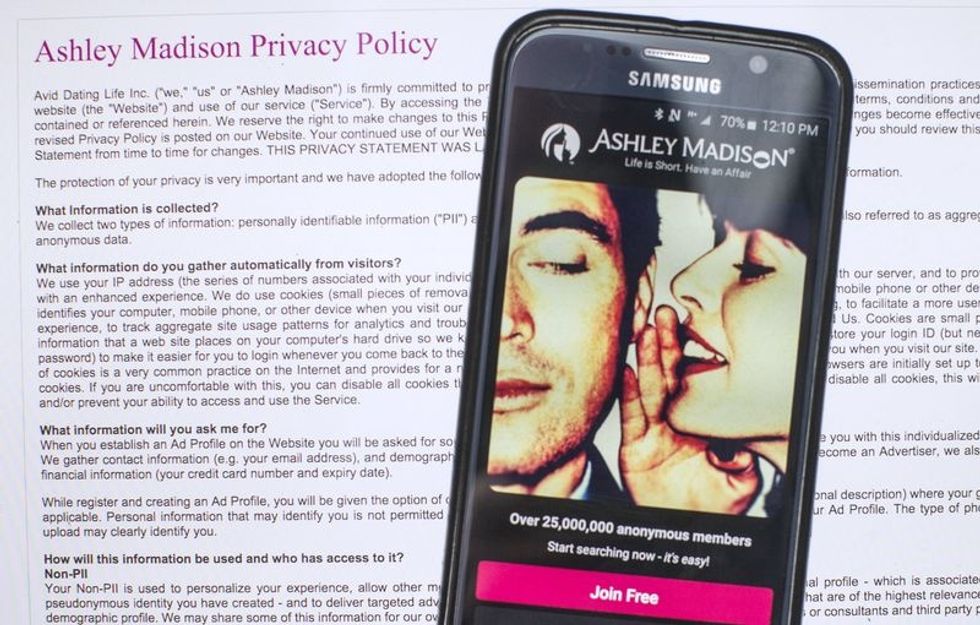 Fake Female Profiles Abounded on Ashley Madison Site, Data Research Shows
