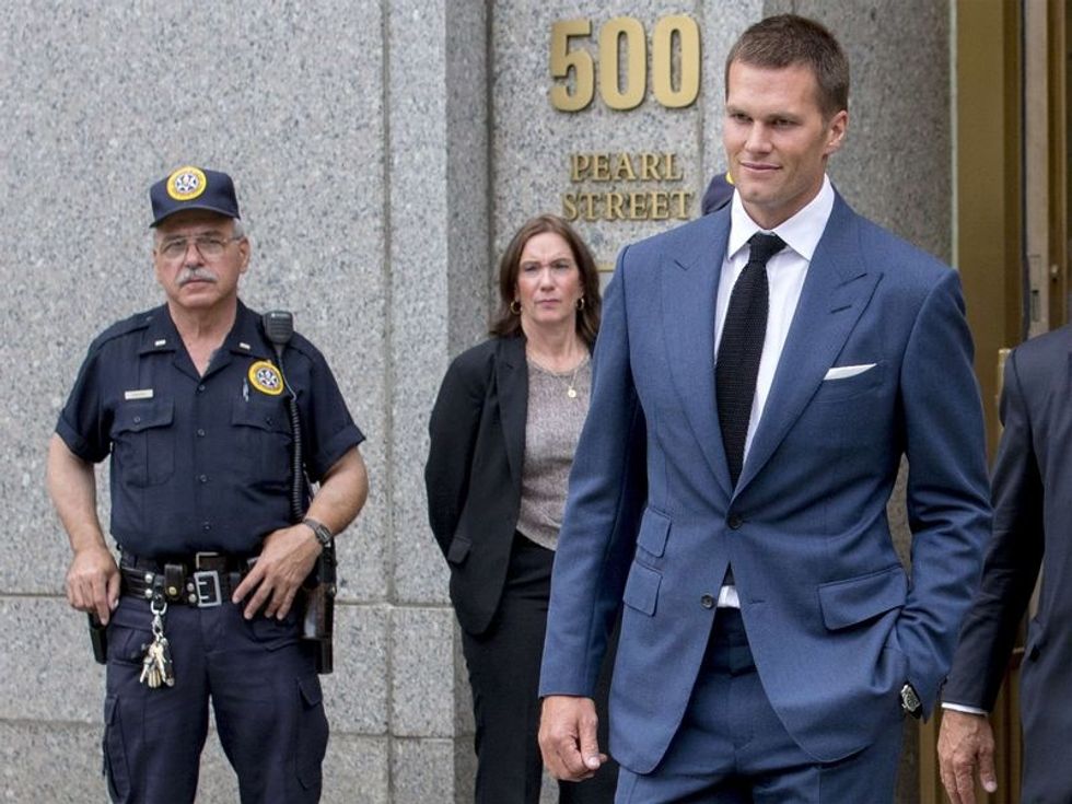 Judge Tosses Tom Brady’s ‘Deflategate’ NFL Suspension