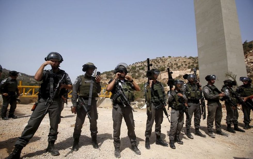 Israeli Police, Palestinians Clash At Jerusalem Holy Site