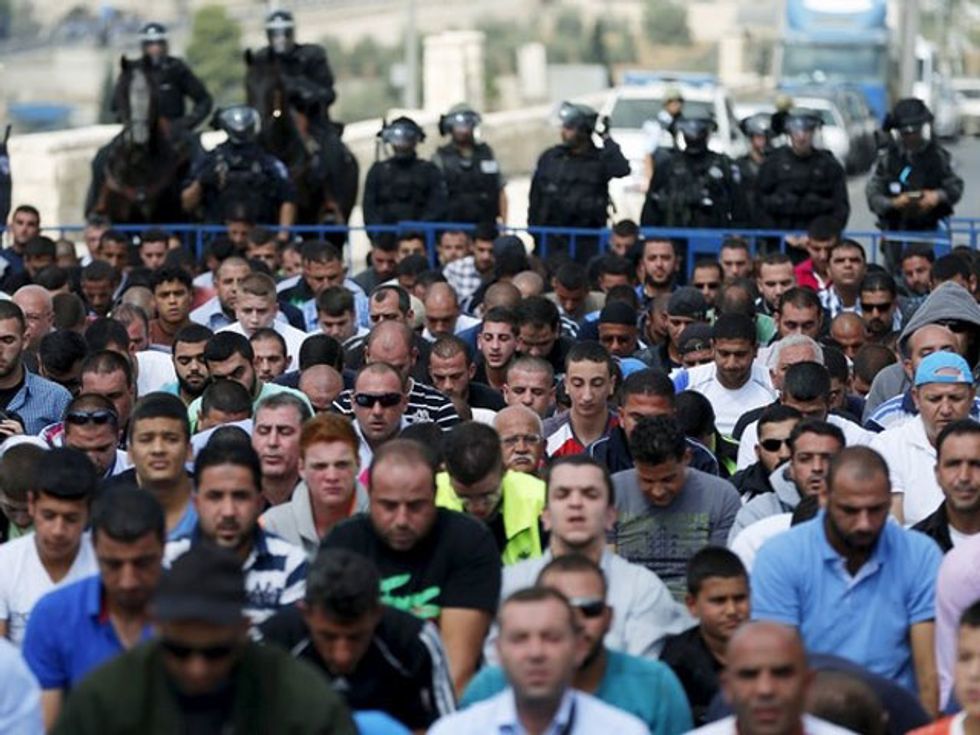 Israeli-Palestinian Violence Intensifies; Arabs And Jews Stabbed