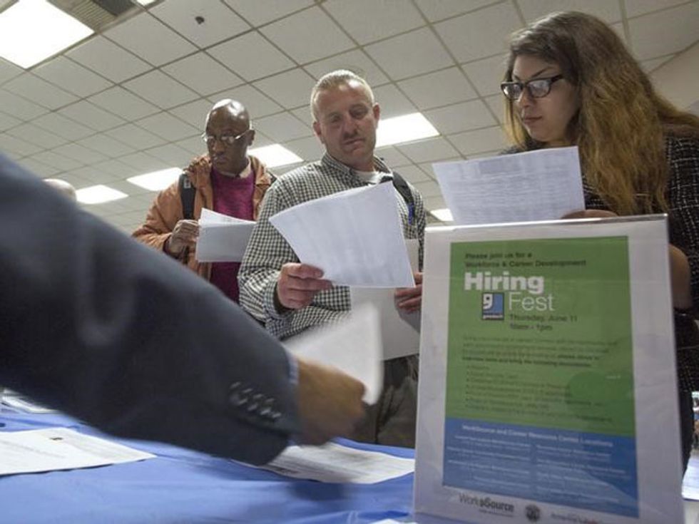 U.S. Job Growth Stumbles, Raising Doubts On Economy