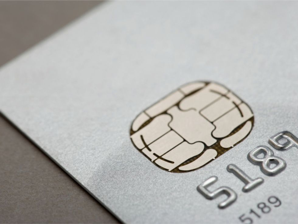Chip Credit Cards Could Slow Holiday Shopping