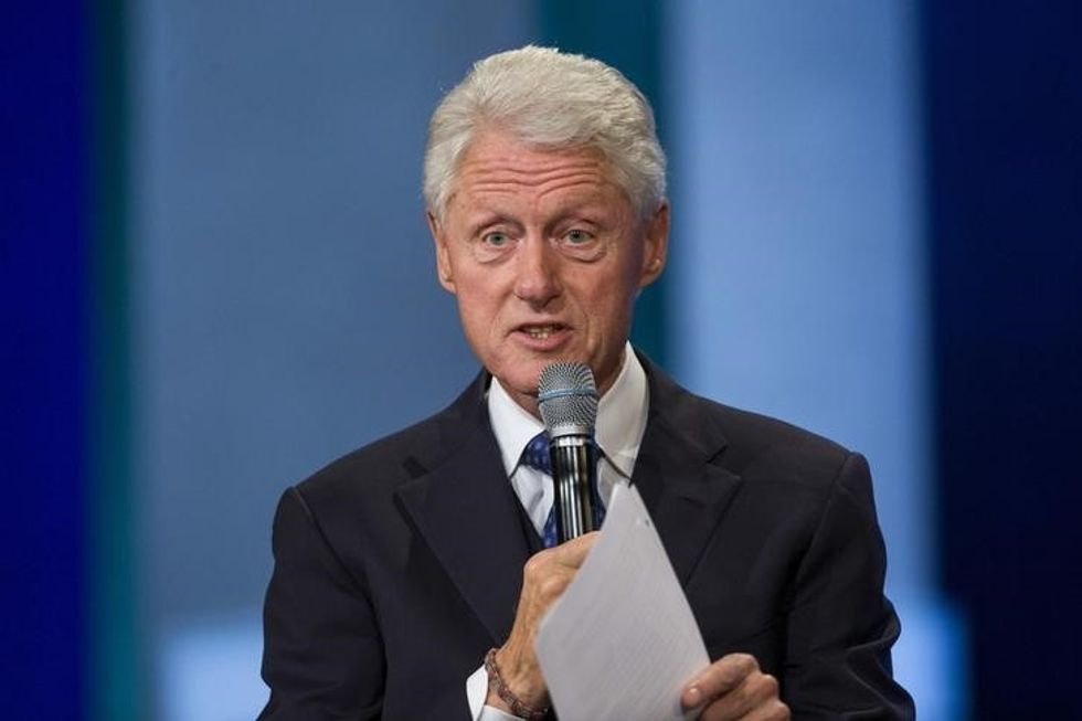 Bill Clinton Urges Israelis To Finish What Yitzhak Rabin Started