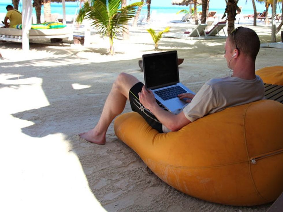 The Thrifty Traveler: Free And Frugal File Storage For Digital Nomads