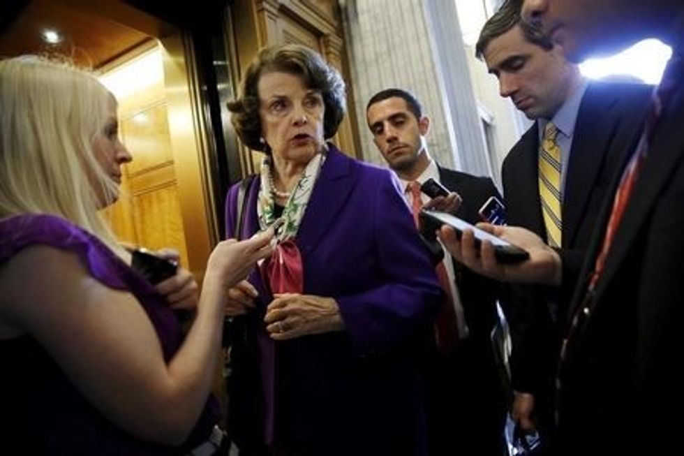 Feinstein Says Islamic State Stronger, Criticizes U.S. Approach