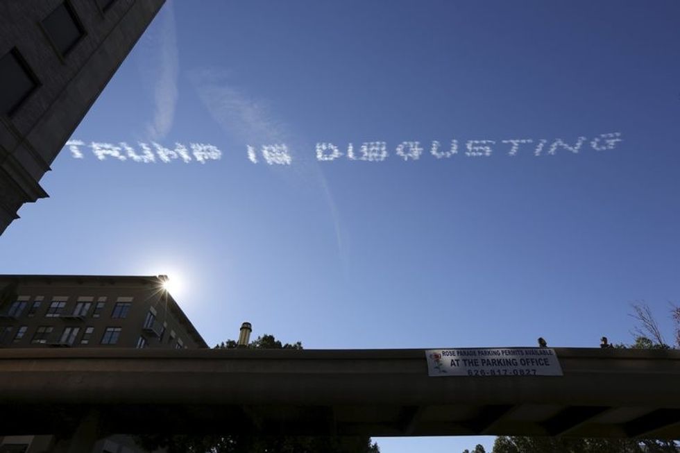 Skywriters Over Rose Parade Plead: ‘Anybody But Trump’