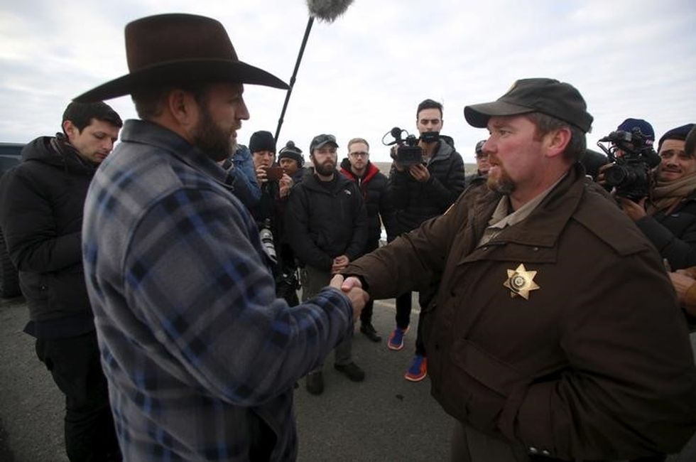 Tension Mounts On Oregon Militia As Standoff Enters Second Week