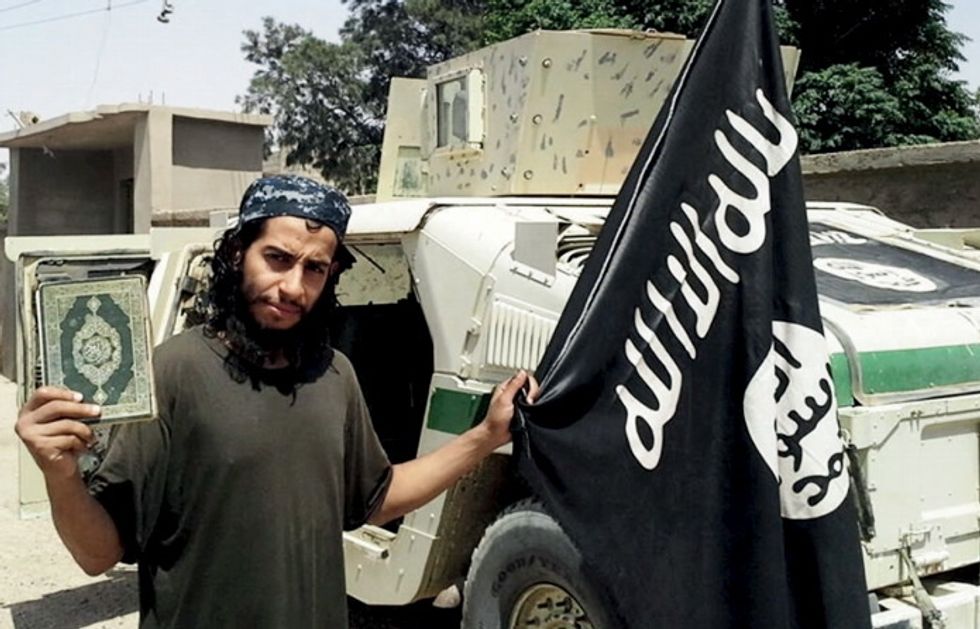 Islamic State Magazine Praises Couple Behind San Bernardino Terrorist Attack