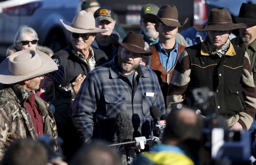 One Dead As FBI Arrests Oregon Occupation Leader And Others National Memo