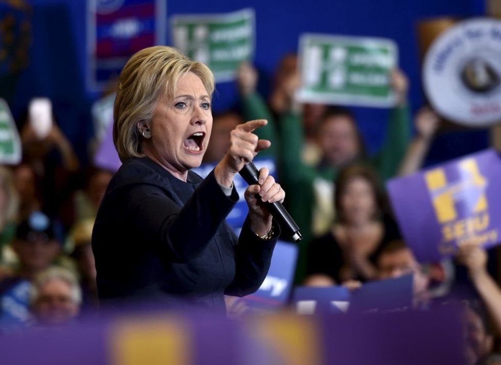 Foreclosure Crisis Snarls Clinton, Sanders’ Efforts To Reach Nevada Voters