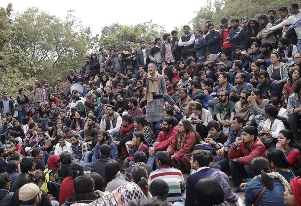 Indian Students Protest In Thousands As Government Cracks Down On Dissent