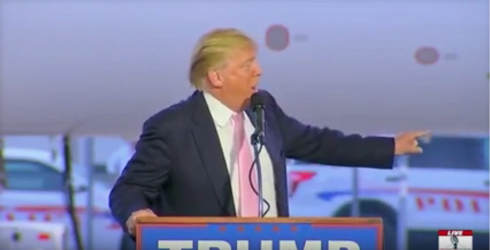 Endorse This: Donald Trump Mocks Christie To His Face