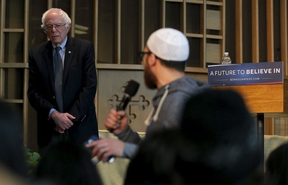 Arab Americans Vote For Sanders In Michigan Win