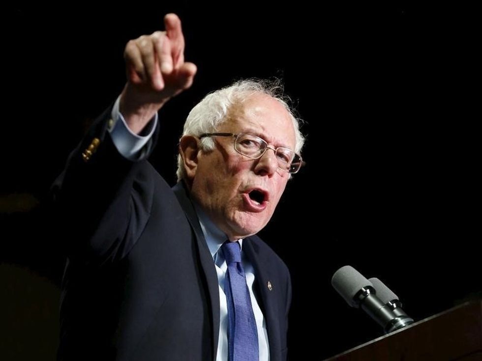 Bernie Sanders Rally Draws 27,000 To The Heart Of Manhattan