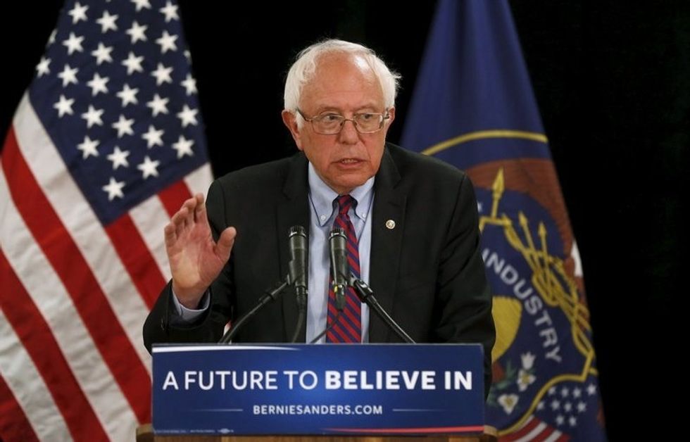 On Israel, Bernie Sanders Is Right (And Hillary Clinton Knows It)