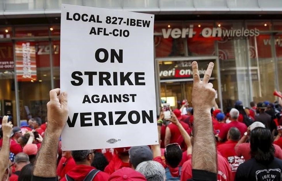 Verizon, Unions Agree To Pay Raises, New Jobs To End Strike