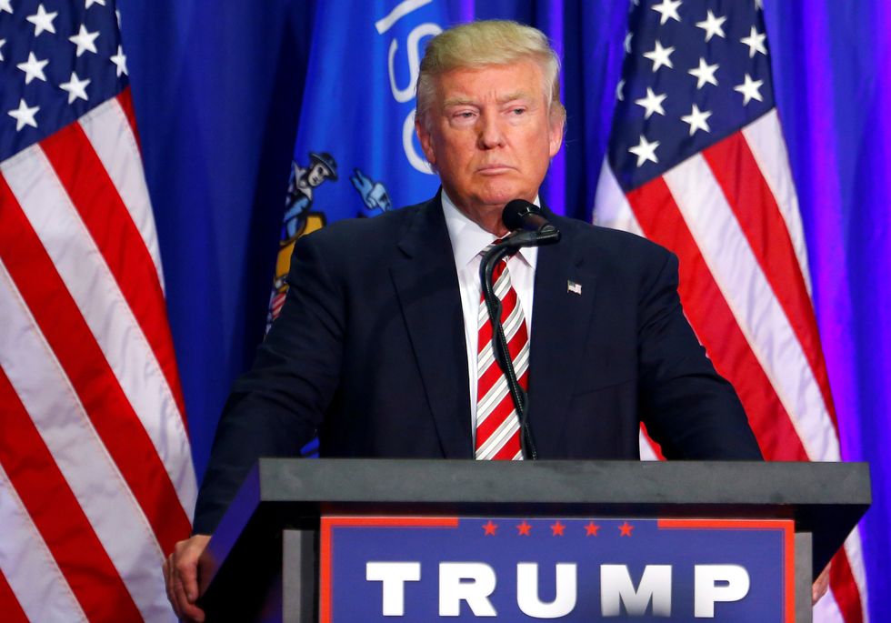 Trump Overhauls Campaign Staff, Names Breitbart Chief CEO