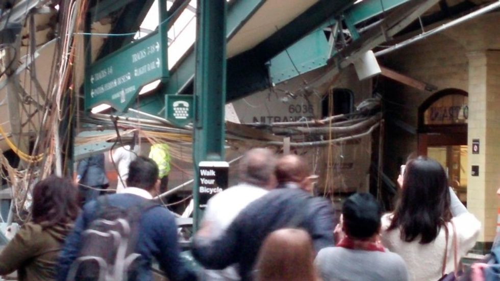 New Jersey Train Crash Injures Over 100