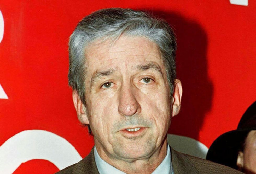 Tom Hayden, 1960s Activist Who Championed Liberal Causes, Dead At 76