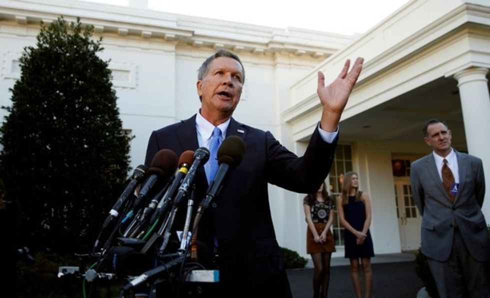 Kasich Vetoes Ohio ‘Heartbeat’ Abortion Ban, Signs 20-Week Legislation