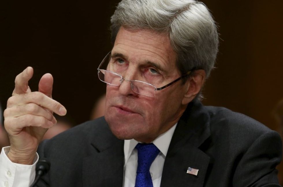 Kerry Warns Of ‘Authoritarian Populism,’ Takes Jab At Trump Tweets