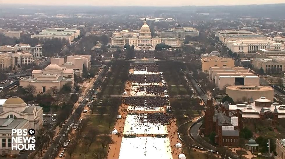 Trump Embraces Weird Conservative Media Habit Of Fabricating Crowd Sizes