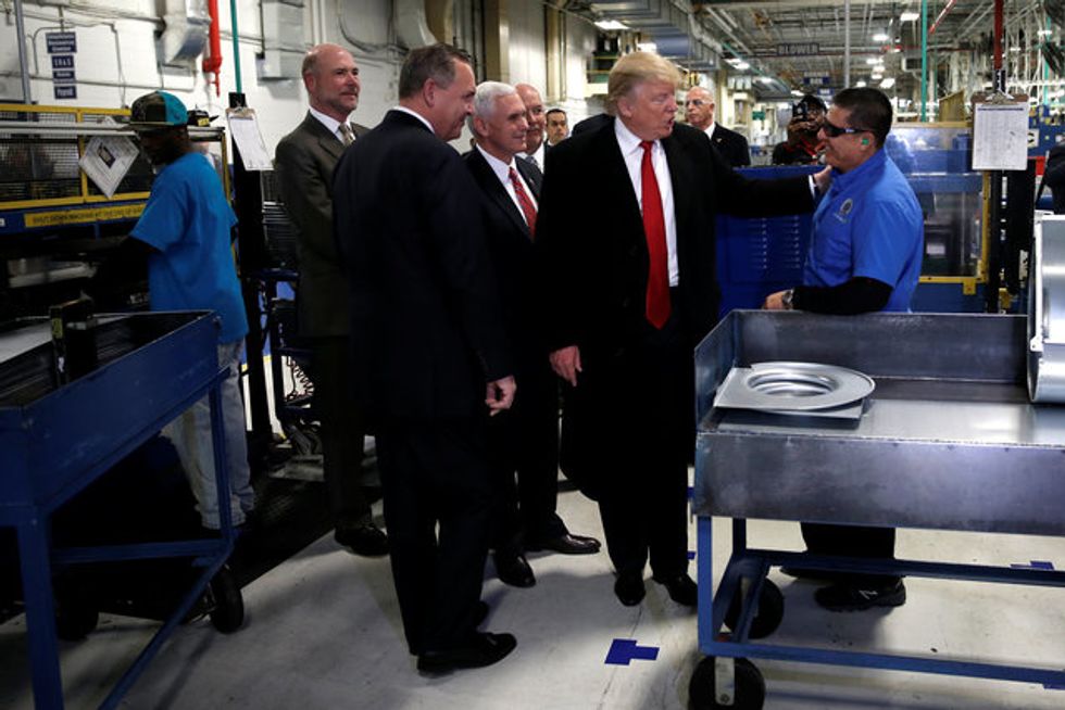 6 Reasons Why Trump Is Too Weak To Save American Jobs