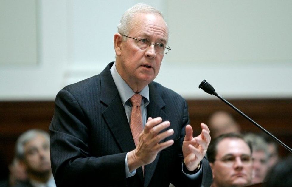 Why Kenneth Starr Deserved Censure — And Robert Mueller Deserves Respect