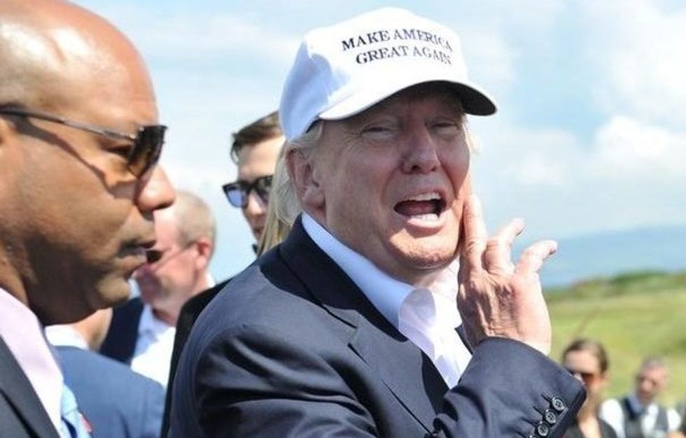 Trump Denies Telling Golf Buddies The White House Is A ‘Dump’