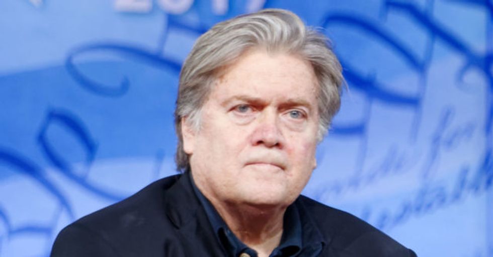 Bannon Attacks Pope Francis For Defending Immigrant Children