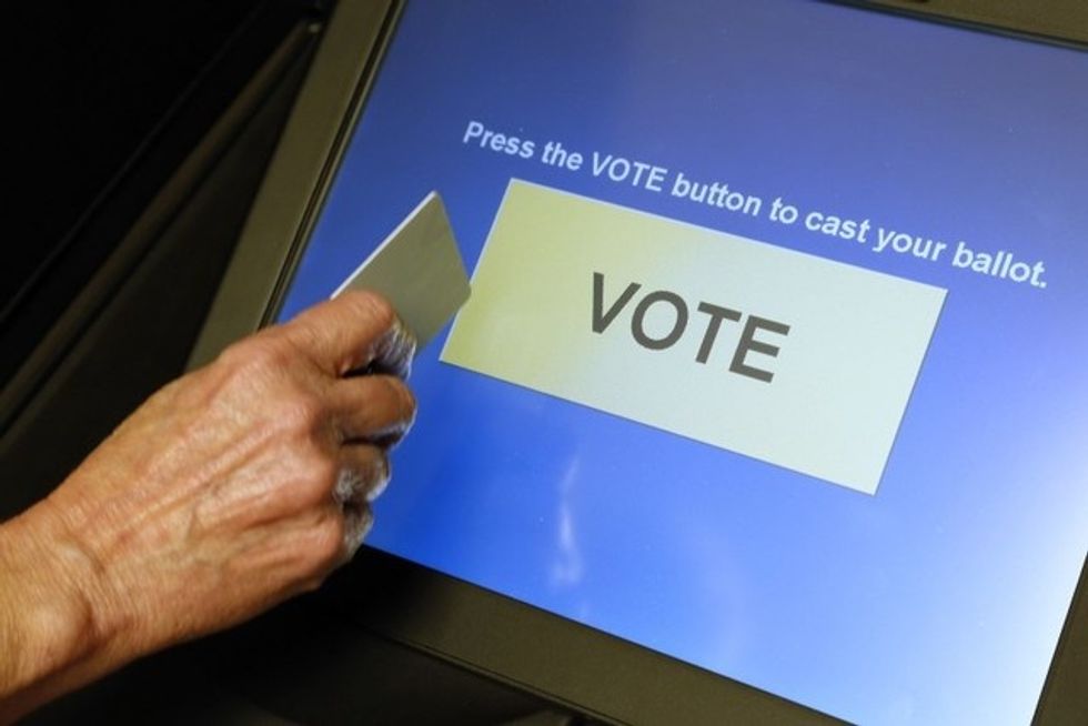 Several States Purchasing Insecure Electronic Voting Systems