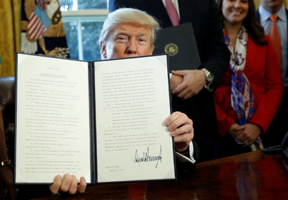 By Signing Order, Trump Confesses He Could Have Stopped Family Separations Immediately