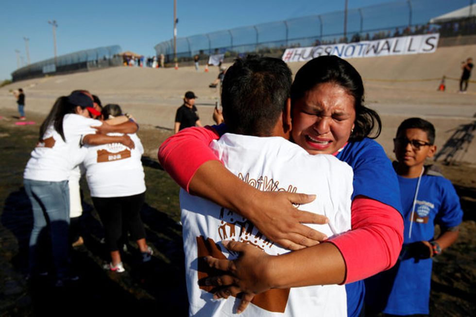 Lawsuit: Border Agents Misled Immigrants Into Giving Up Kids