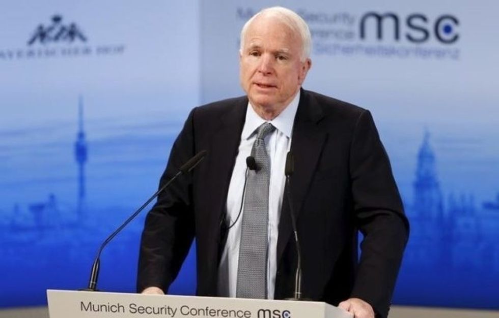 McCain’s Vietnam Jailer Writes Heartfelt Tribute