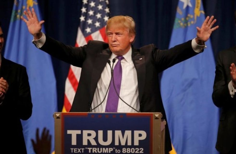 Trump Mocks Ford As Crowd Cheers In Mississippi