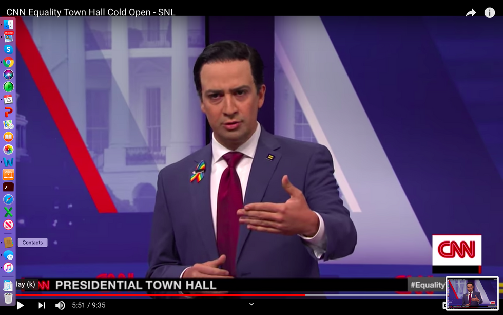 SNL Brings Out Superstars To Spoof Democrats’ LGBT Town Hall